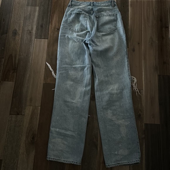 Women’s jeans - Picture 2 of 2